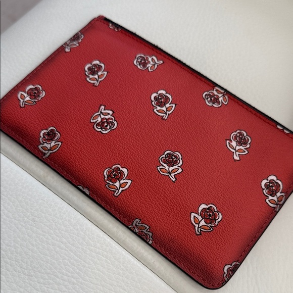 Coach Sienna Red Wristlet with Floral Pattern NWOT - Picture 5 of 7